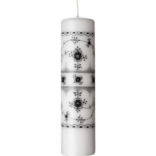Black fluted candle